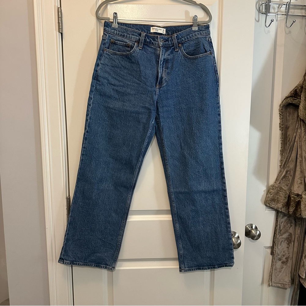 ABERCROMBIE LOW RISE BAGGY JEANS